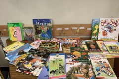 So many good books to choose from!
